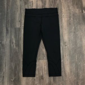Lululemon run Inspire crops size 8